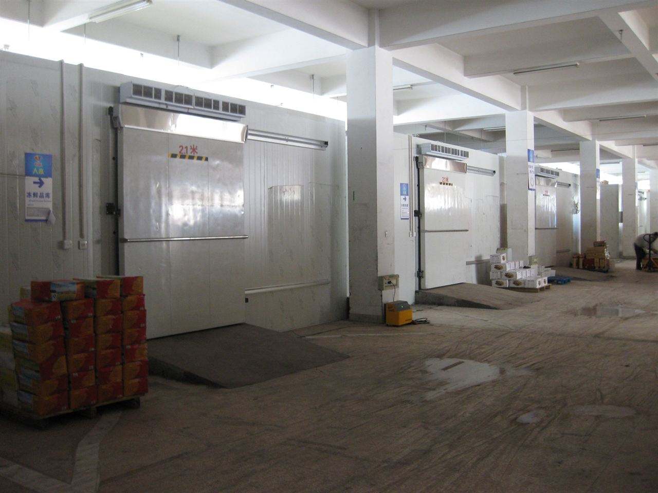 農(nóng)貿(mào)市場建造9000平農(nóng)產(chǎn)品冷庫設(shè)計方案？